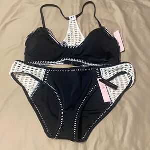 NWT Victoria’s Secret bikini, crochet, size large